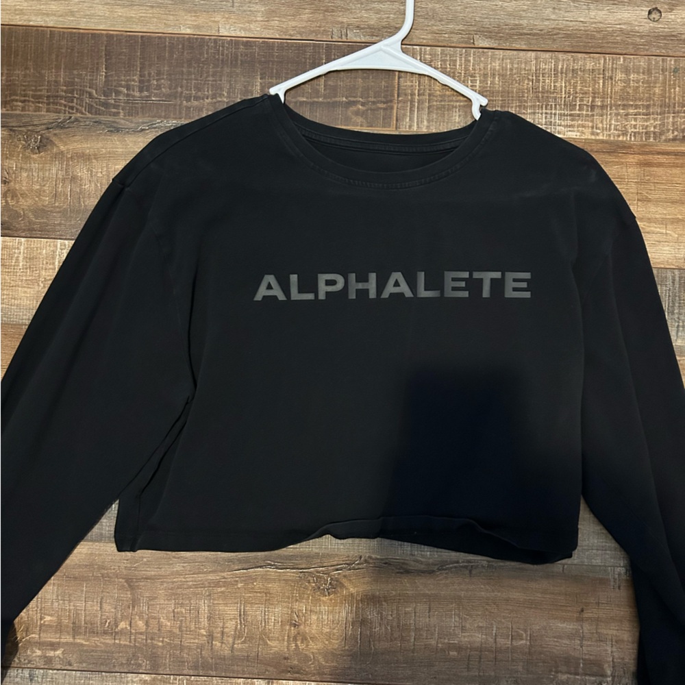 alphalete cropped long sleeve